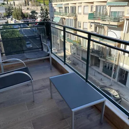 Apartment Super Avec Piscine A 60 M De La Nice