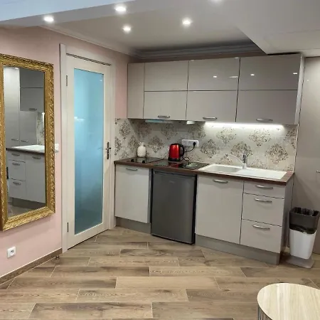 Super Avec Piscine A 60 M De La Apartment *