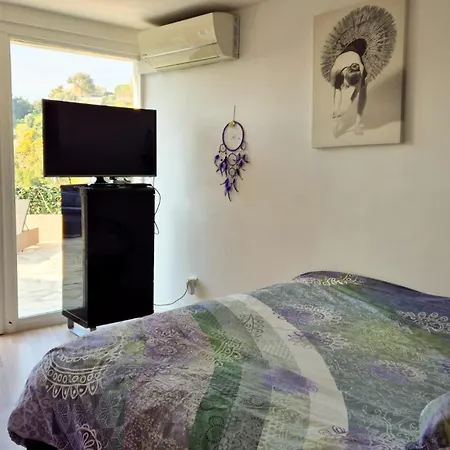 Hébergement de vacances Maison Avec Grande Terrasse Sur *