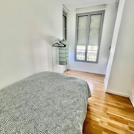 Two-rooms With Balcony In Appartement *