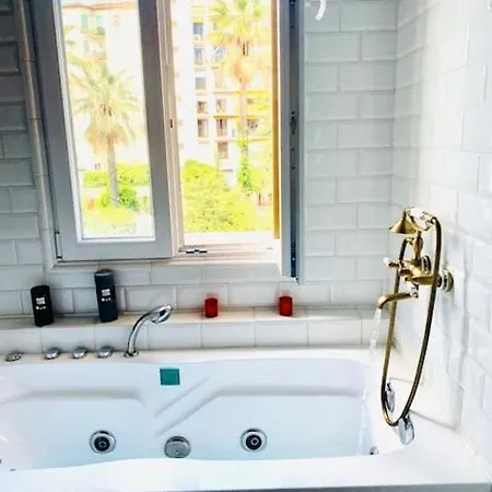 Apartment Rare 100m Gem In 5 Min To The Sea