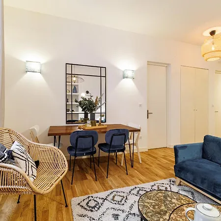 Appartement Chic & Cozy 2 Bdr Heart Of The Old Town *