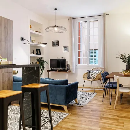 Chic & Cozy 2 Bdr Heart Of The Old Town Appartement *