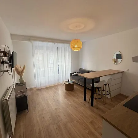 Charming 2p Center For 4 Apartment *