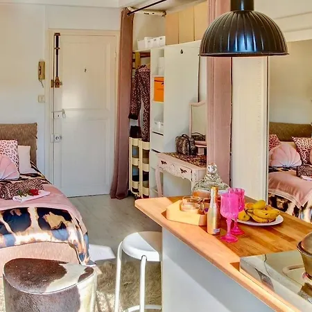 - Little With Sunny Terrace Apartment