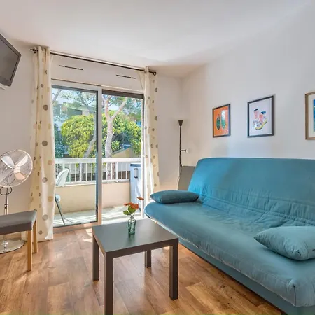 Le Petit Balcon Apartment