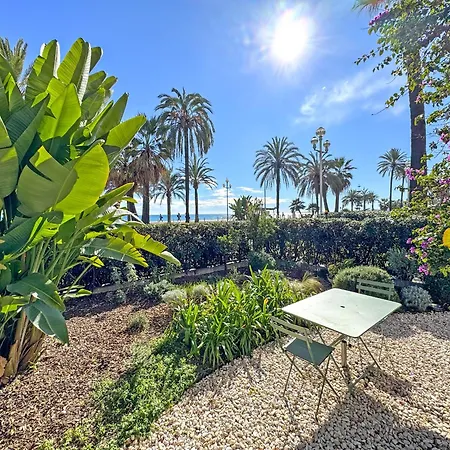 Cosy Sea Front Garden Apartment Nice