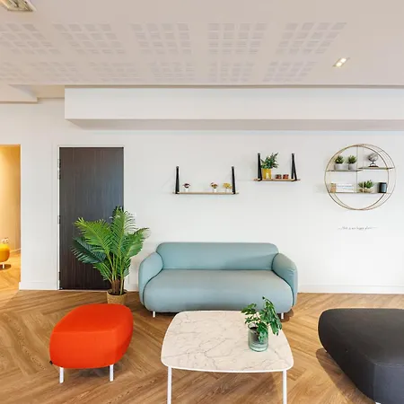 Adagio Centre