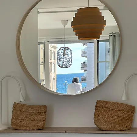 #26 Staywiz Us -idealy Located Flat Ac 2mins Walk To Sea Balcony Apartment