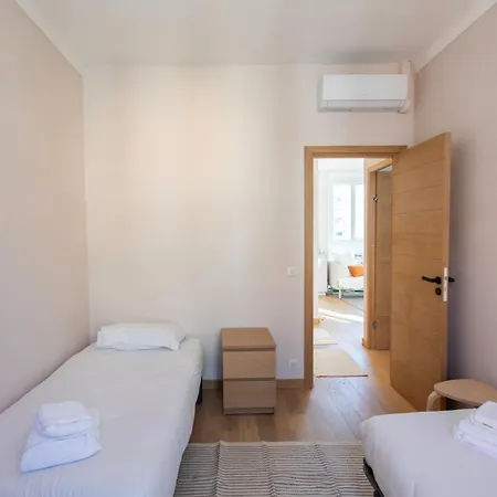 #25 Staywiz Us - 2bdr Port, 5min From The Old Town Balcony, Ac&wifi * Nice