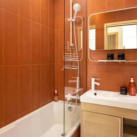 #25 Staywiz Us - 2bdr Port, 5min From The Old Town Balcony, Ac&wifi Apartment *