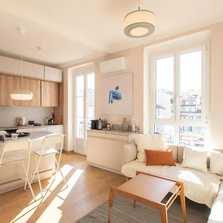 #25 Staywizus - 2bdr Port, 5min From The Old Town Balcony, Ac & Wifi Apartment