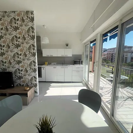 Scaliero T2 Avec Terrasse Plein Soleil Apartment