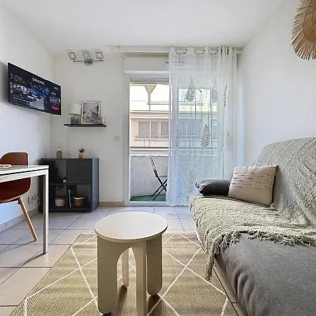 Appartement Calme Avec Balcon Proche Du Port De