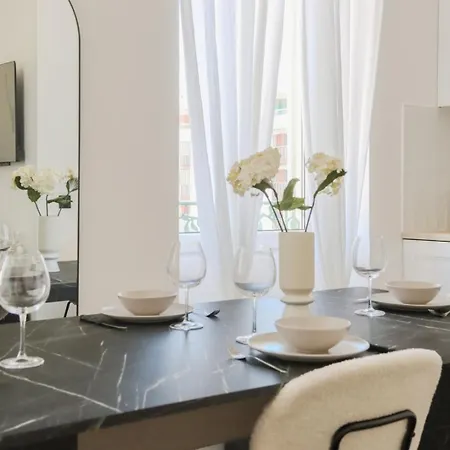 Appartement Fancy 3br Duplex Near Port & Old Town | By Airnest *