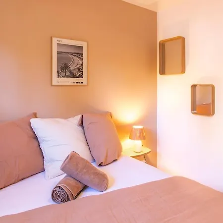 Apartment #41 Staywizus - Flat For 6, 3 Bdr Parking Wifi 5mins Walk Tram T1 Nice