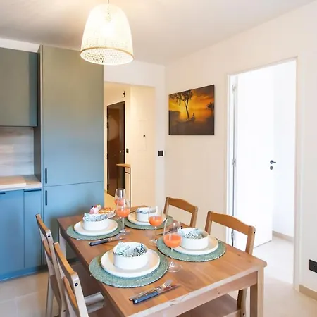 #41 Staywizus - Flat For 6, 3 Bdr Parking Wifi 5mins Walk Tram T1 Apartment *