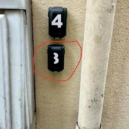 Sweet 1 Ou Sweet 2 Reservez Sweet 1 Ou Sweet 2 Ou Bien Les Deux Nice