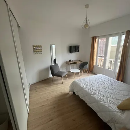 Spacieux 2 Minutes De La Apartment *