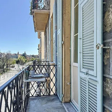 3 Air-conditioned With Unobstructed View Apartment *