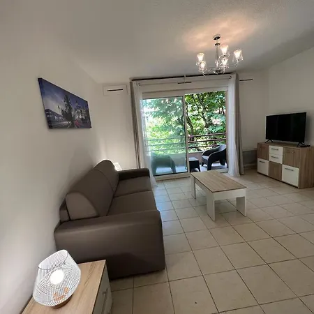 Appartement Sunny With Terrace *