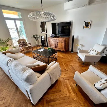 Magnifique 3 Pieces Lumineux A * Nice