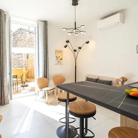 #35 Staywizus - Carlone 5min From The Ac & Terrace Appartement