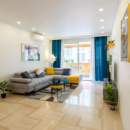 L38 Staywizus - Fleur 7min Walk To Beach, Free Parking Balcony & Ac Apartment *