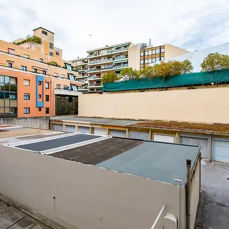 L38 Staywizus - Fleur 7min Walk To Beach, Free Parking Balcony & Ac *