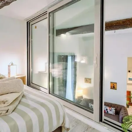 Homestay Quai Apartment Nice