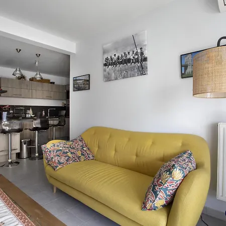 Air-conditioned Near Libération District Appartement *