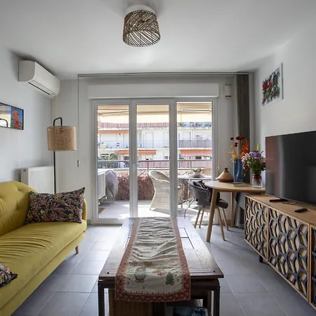 Appartement Air-conditioned Near Libération District Nice