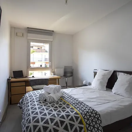 Appartement Air-conditioned Near Libération District Nice