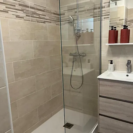French Riviera, Parking Gratuit, Tram L1 Au Pied De L'immeuble Apartment Nice
