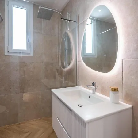 Design Near The Beaches Of * Nice