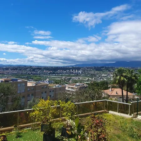Calme Avec Piscine Vue & Montagne Nice