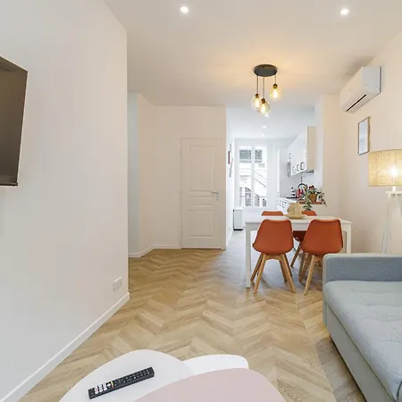 Large & Confort 2 Bdr Renovated Appartement