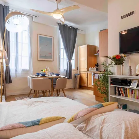 Charming Flat, Fully Equipped, Air Conditioning, Only 300m - La Loge Apartment *