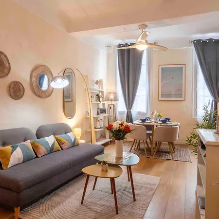 Apartment Charming Flat, Fully Equipped, Air Conditioning, Only 300m - La Loge
