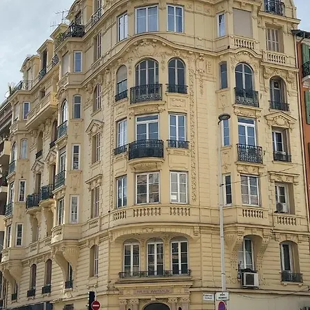 Appart hôtel Simple Stay-centre Au Calme
