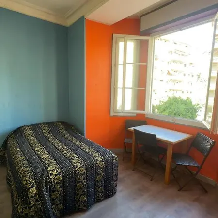 Appart hôtel Simple Stay-centre Au Calme *