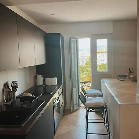 Vieille Design, Proche De Appartement *