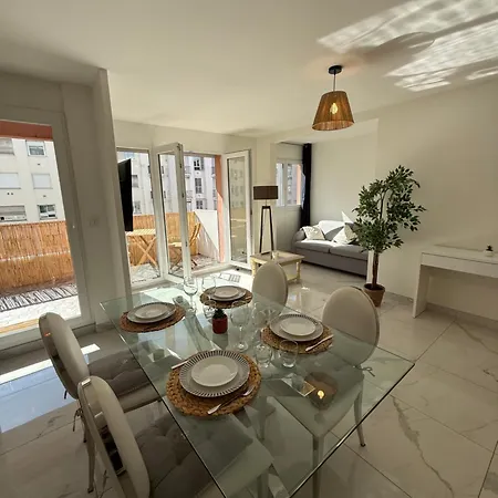 Appartement Magnifique 3 Pièces à 100m De La