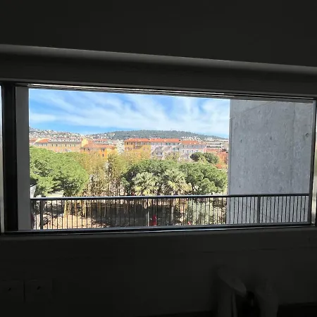 3 Pièces Au Pied De La Promenade Du Paillon Appartement *