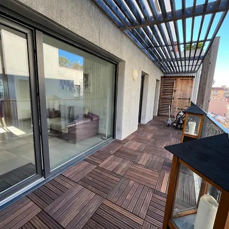 3 Pièces Au Pied De La Promenade Du Paillon Appartement Nice