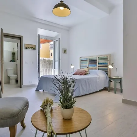 My Casa - Garib - Place Garibaldi - 4 Bedrooms - Balcony *