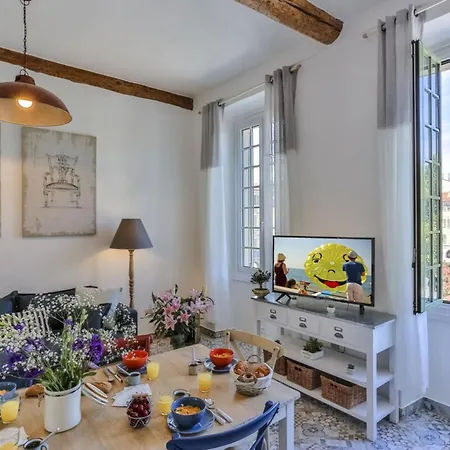 My Casa - Garib - Place Garibaldi - 4 Bedrooms - Balcony