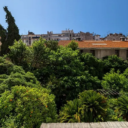 Joffre 49-d - Charming 2 Bedroom - Carré D'or