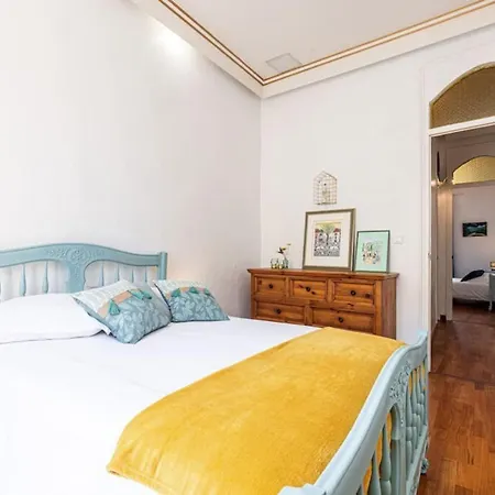 Risso - Comfortable 3 Bedrooms With Balcony Apartment *