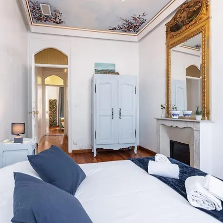 Apartment Risso - Comfortable 3 Bedrooms With Balcony
